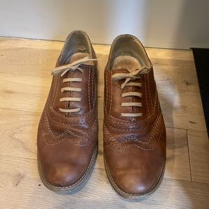 Cute Brown Women’s Wingtip Shoes